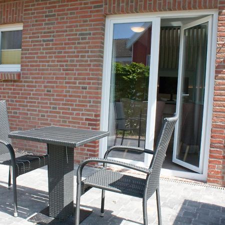 Hotel Garni Goldener Anker Greetsiel Exterior foto